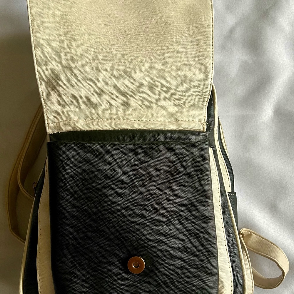 BTS Back pack - Picture 3 of 4